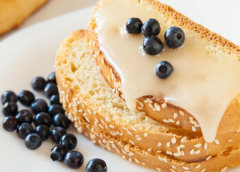 How to Make Creamed Honey