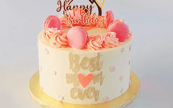 Single Mom’s Birthday Cake Goes Viral