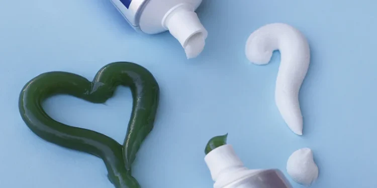 How to Choose the Best Whitening Toothpaste