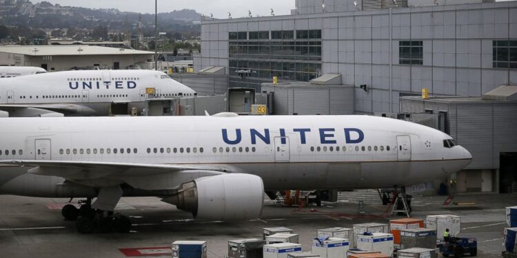 United Airlines Flight UA770 Emergency Diversion