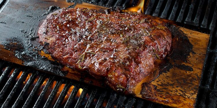 Why Every Fed Official Should Eat At Akron